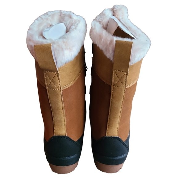 🎊🎉HP🎊🎉All in Motion Cognac Alberta Boots - Picture 9 of 11